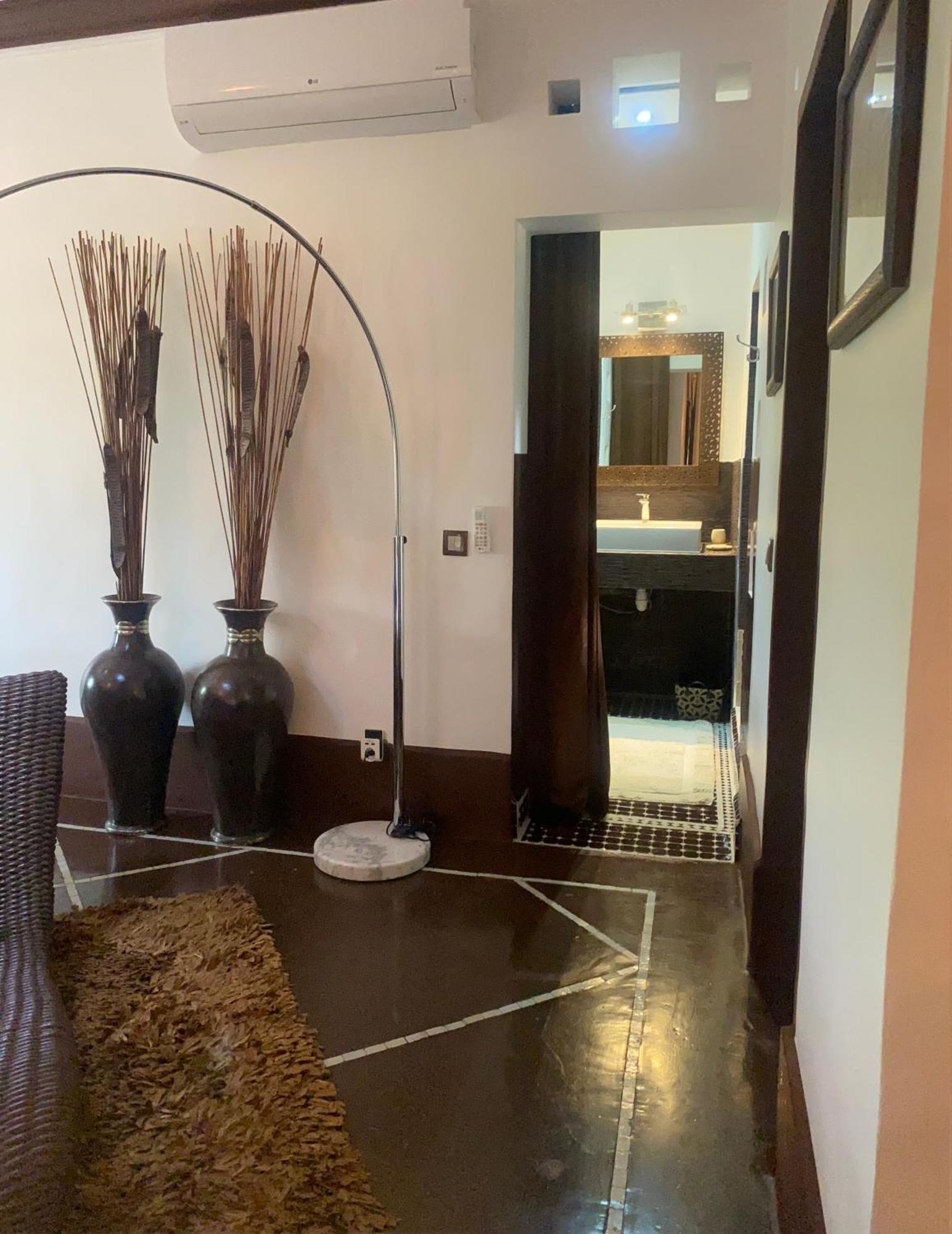 Villa Mano Lagouassem Rum bild